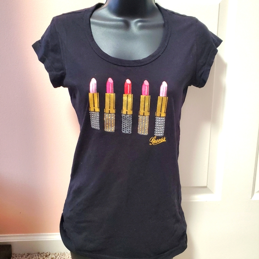 GUESS Lipstick 💄 T-shirt
